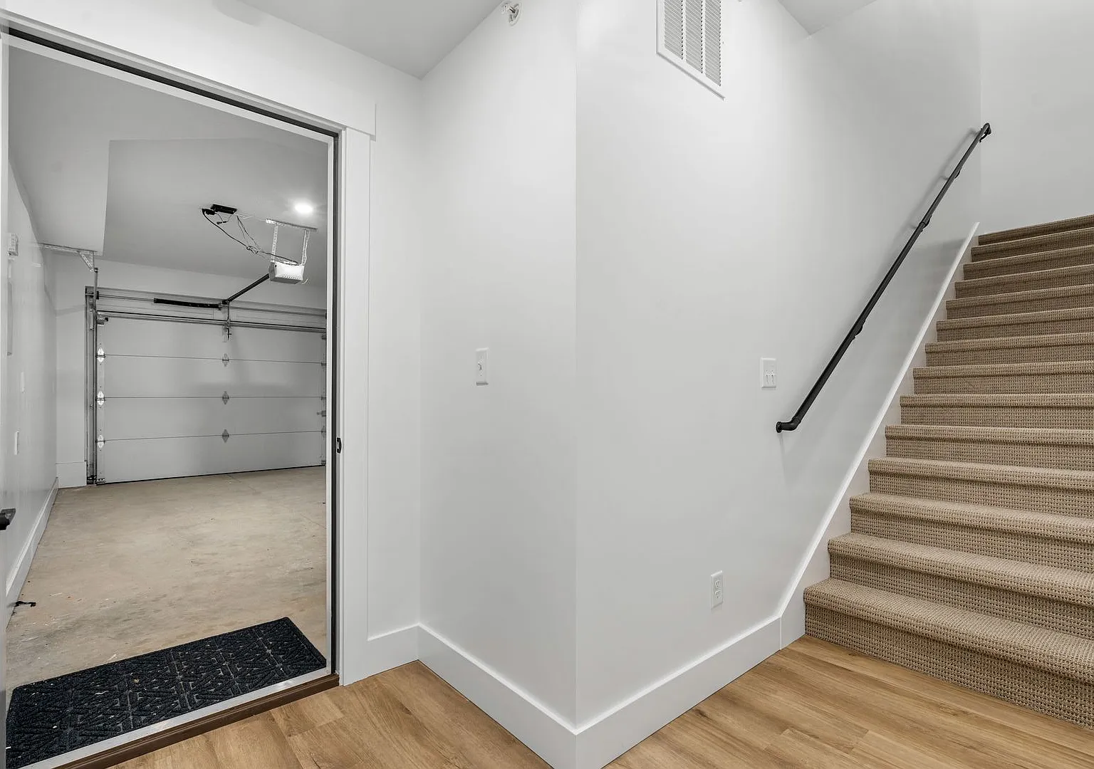 NorthWest TownHomes — Photo 3