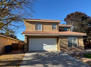 7608 Lakewood Ave NW, Albuquerque, NM 87120