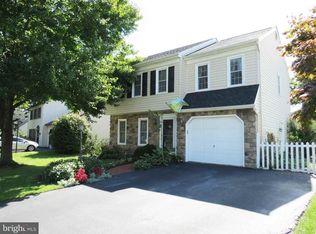 3870 Sandra Dr, York, PA 17402
