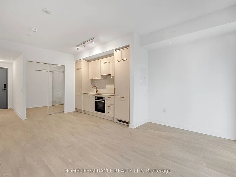 634 Church St #4101 — Photo 14