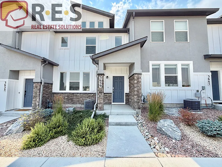 3659 Levy Park Dr — Photo 1