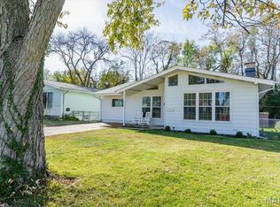 3720 Comstock Dr, Saint Louis, MO 63125