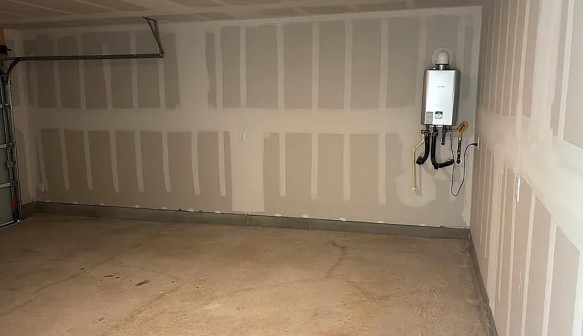 4 bed, 1600 sqft, $1,800 — Photo 3