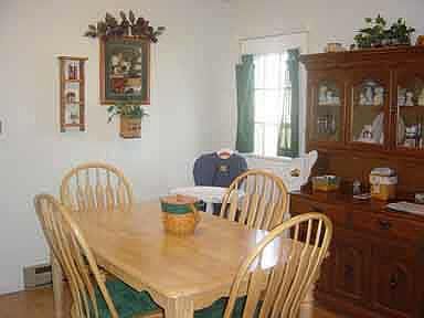 3rd image of 726 Barbara Dr