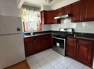 61-40 148th St #2, Flushing, NY 11367