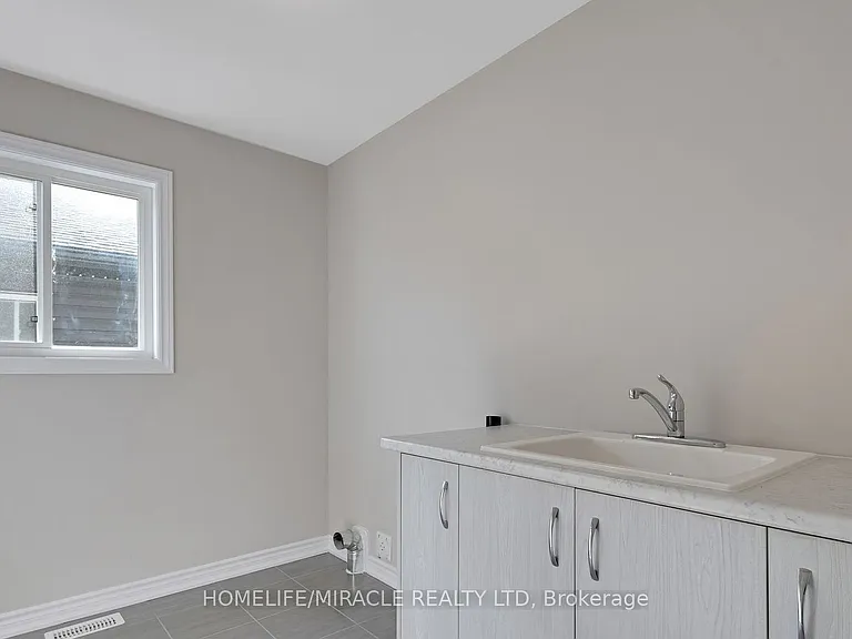 7751 Secretariat Ct — Photo 18