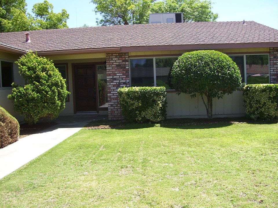 1st image of 2923 W Seeger Ave