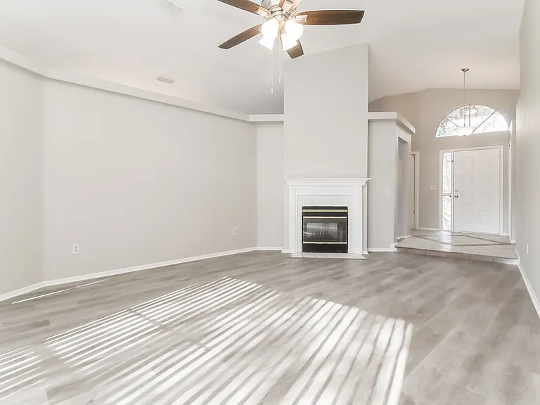 1005 Brielle Ave — Photo 4