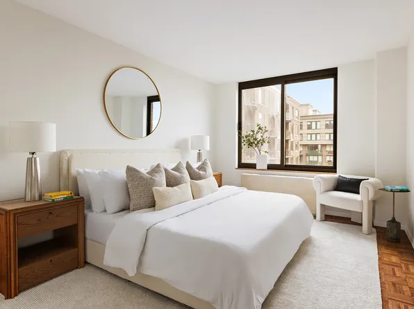 2 South End Avenue image 8 of 16