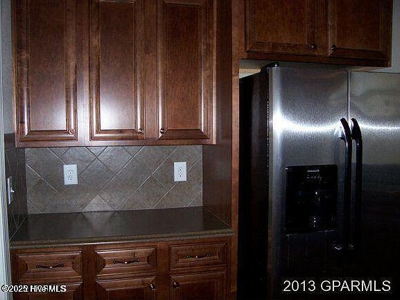 5th image of 3321 Ellsworth Dr #B