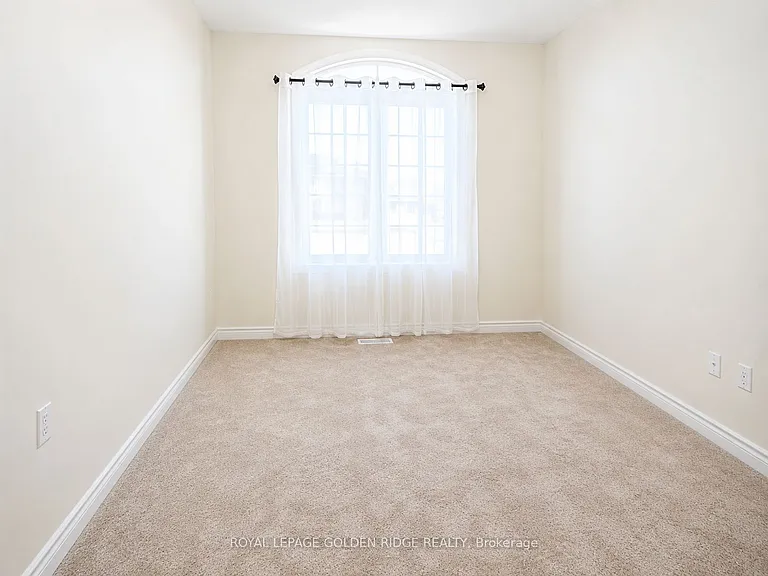 162 Collin Ct — Photo 7