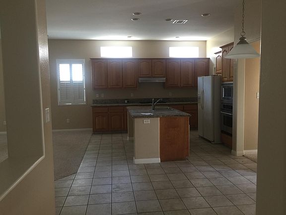Kitchen with breakfast knock