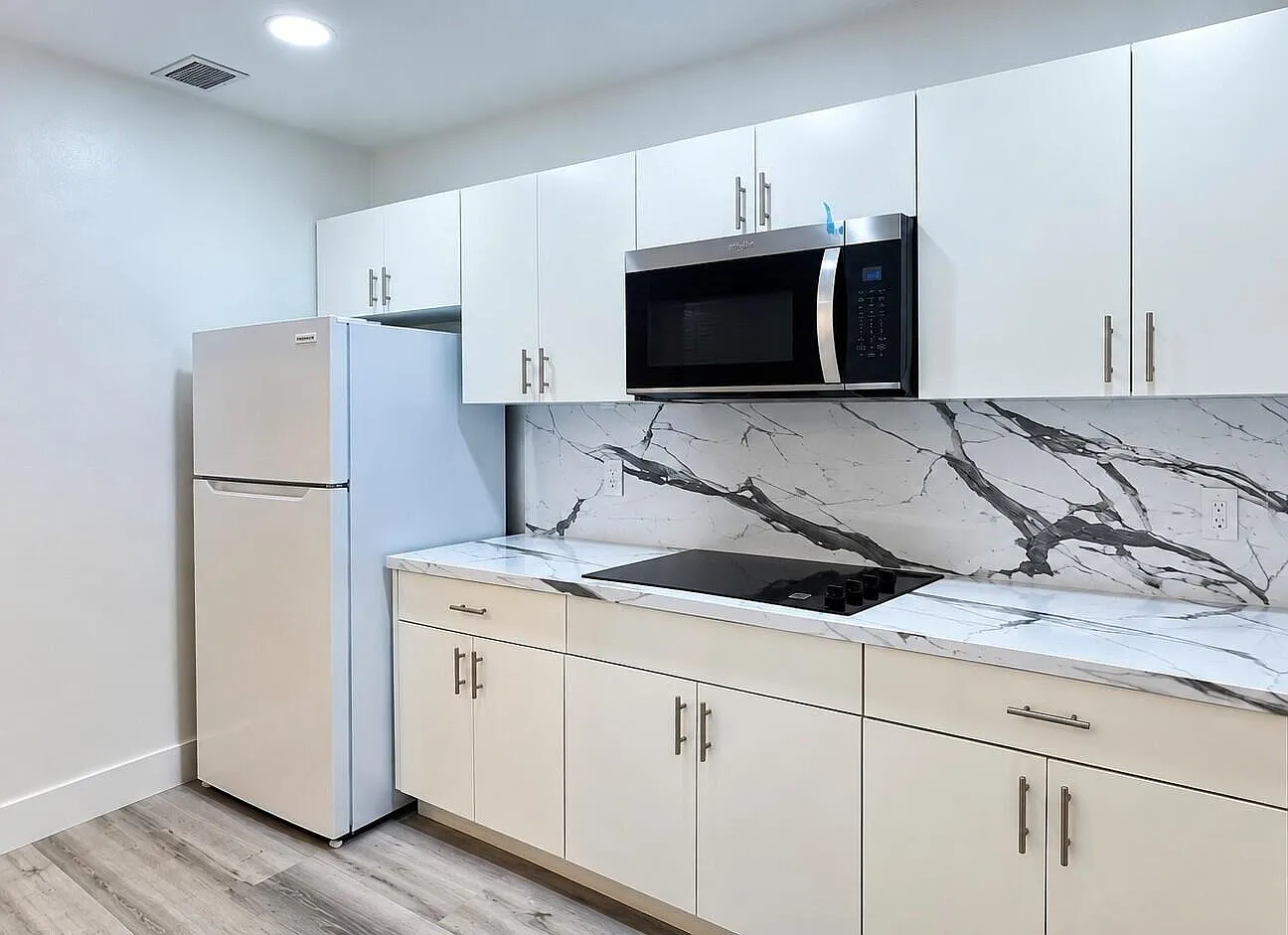 1 bed, 1.0 bath, 800 sqft, $2,000 — Photo 4