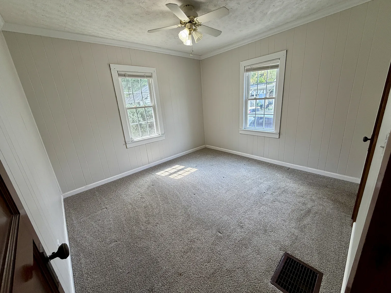 TPO-219 Bourne Avenue - 1 — Photo 4