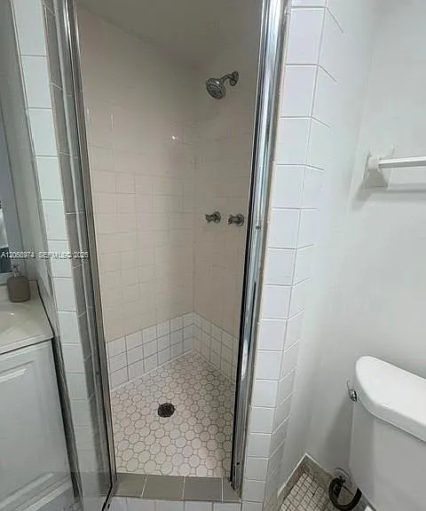 9440 Poinciana Pl #404 — Photo 13