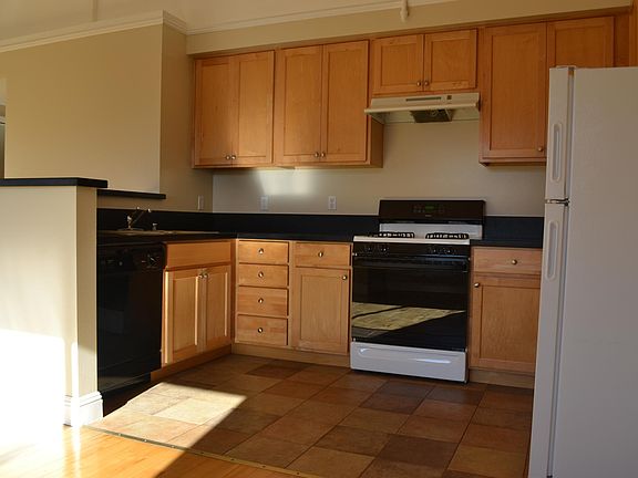5th image of 1738 Haight St APT 410