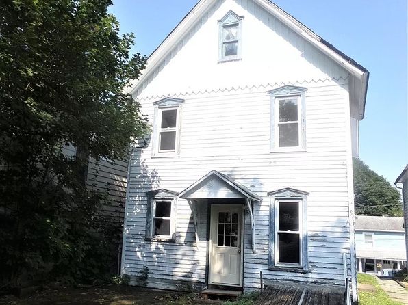 94 E Church St