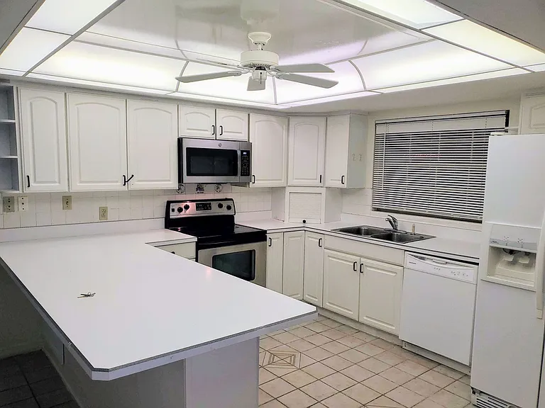 1144 Barbara Dr — Photo 7