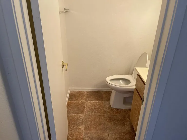 1647 Orchid Ln — Photo 13