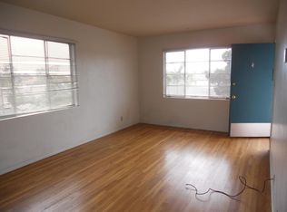 2844 State St APT 4, Santa Barbara, CA 93105