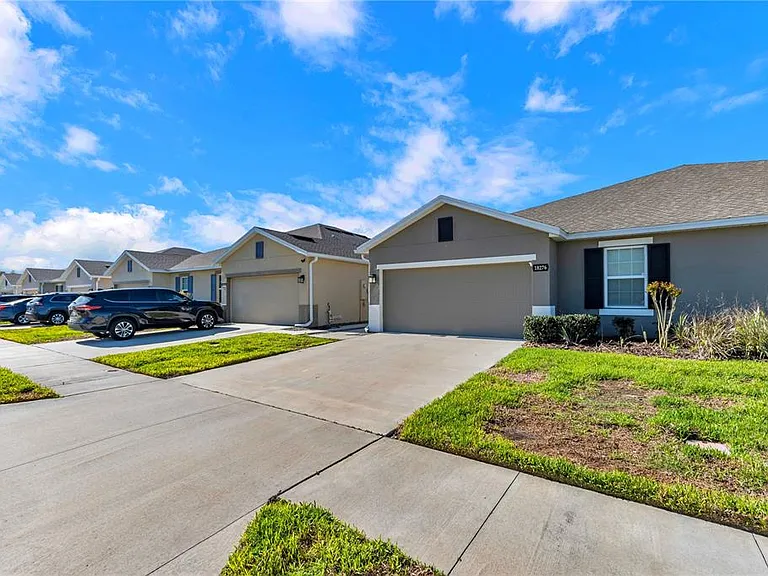 18276 Turning Leaf Cir — Photo 3