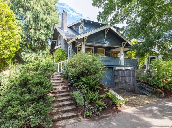 2815 SE Woodward St, Portland, OR 97202