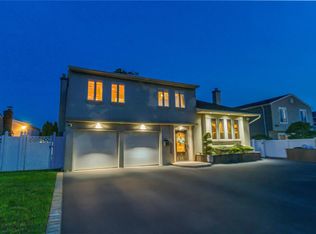 2744 Ellen Rd, Bellmore, NY 11710