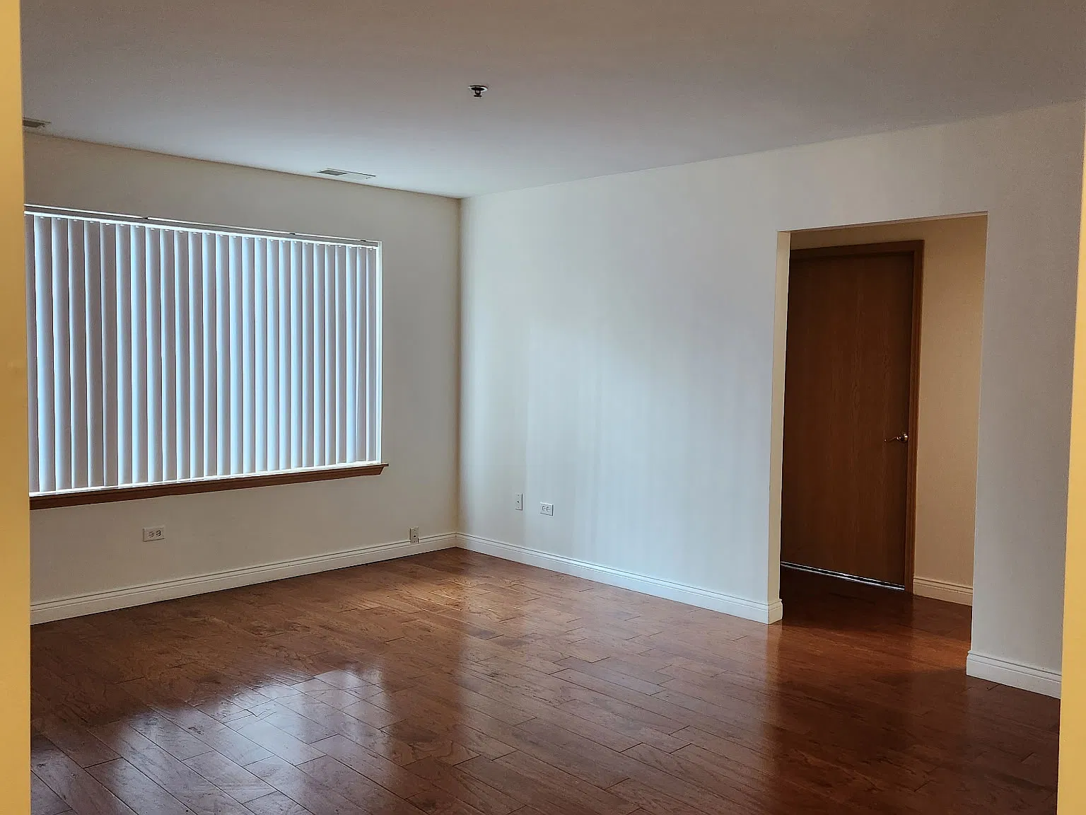 2 bed, 1175 sqft, $2,100 — Photo 4