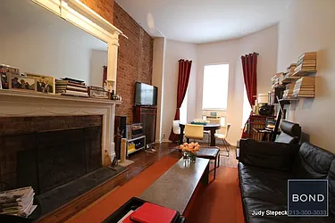 Rented by Bond New York