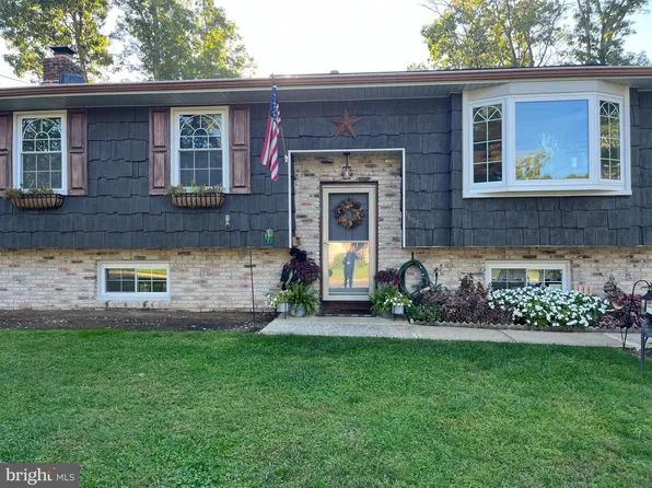 1605 Pin Oak Rd, Williamstown, NJ 08094