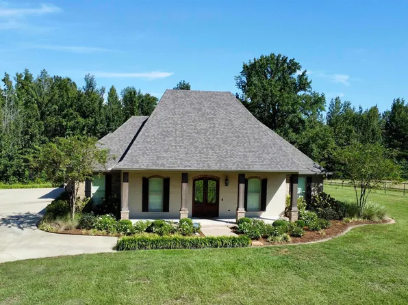 718 Brownlee Rd, Calhoun, LA 71225