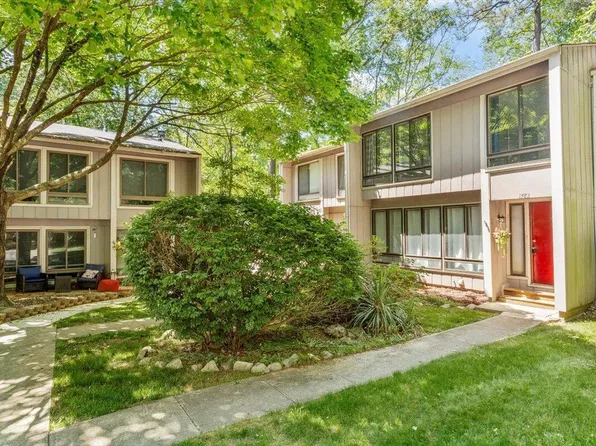 1782 Quail Ridge Rd, Raleigh, NC 27609