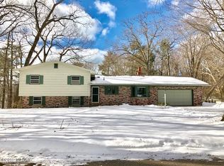 6375 Indian Point Rd, Montague, MI 49437