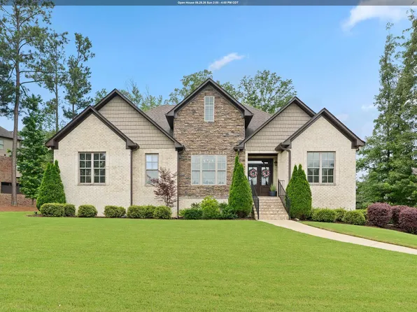 221 Grey Oaks Dr, Pelham, AL 35124