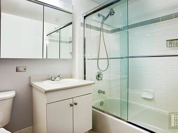 5th image of 520 W 23rd St APT 5C