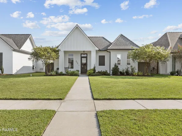 422 Dunvegan Ct, Lafayette, LA 70503