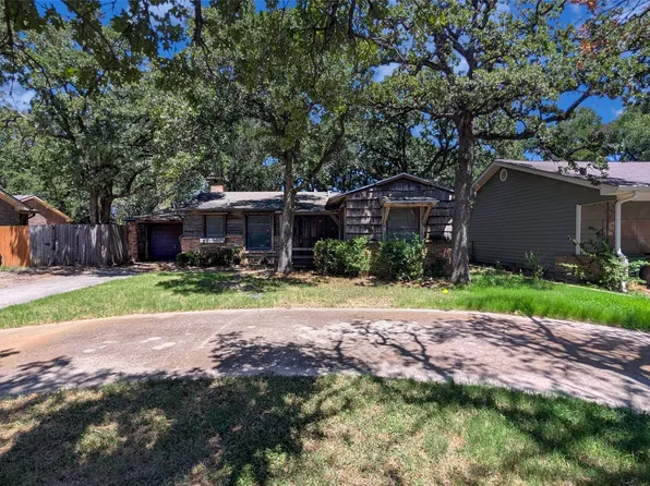 2325 Yeager St, Fort Worth, TX 76112