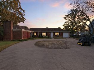 405 Harbor Dr, Hampton, VA 23661