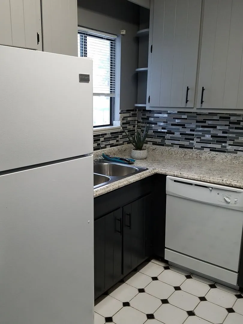 2bd 1.5ba Remodeled Townhouse w/ water views in Parker — Photo 3