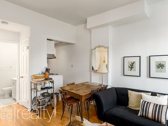 5th image of 628 2nd St APT 12
