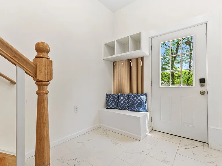 300 Bruce Park Ave #2 — Photo 23