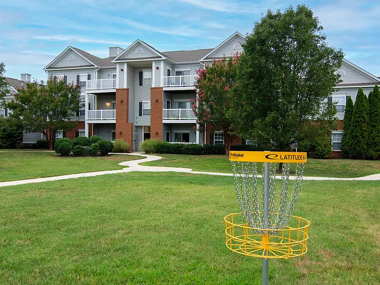 River Forest — Photo 14