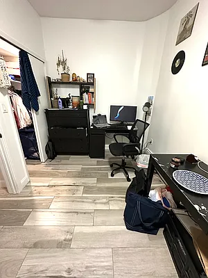 Rented by OvCo Realty | media 51