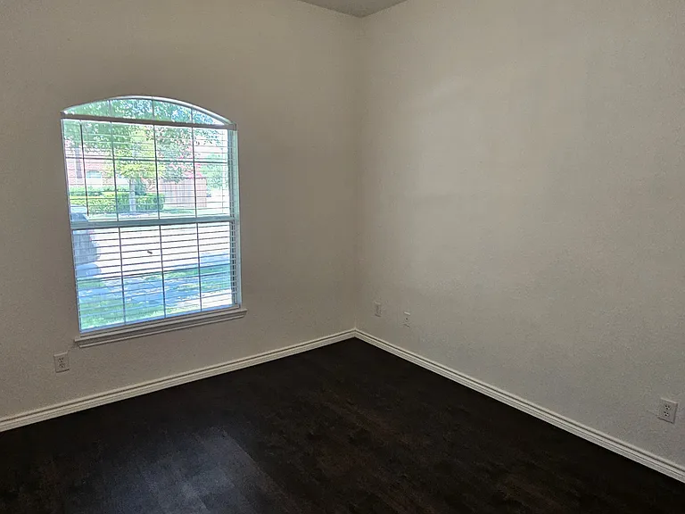 1503 Heather Brook Dr — Photo 14
