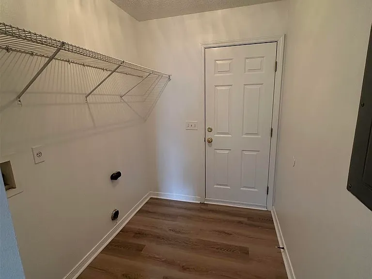 541 Batten Blvd — Photo 26