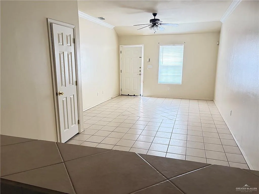 2 bed, 2.0 bath, 952 sqft, $800 — Photo 3