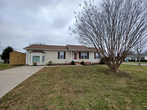 3200 N Senseney Cir Photo 1