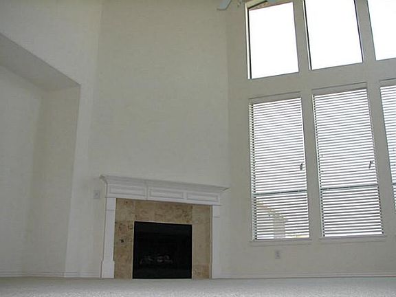 5th image of 380 Parkvillage Ave