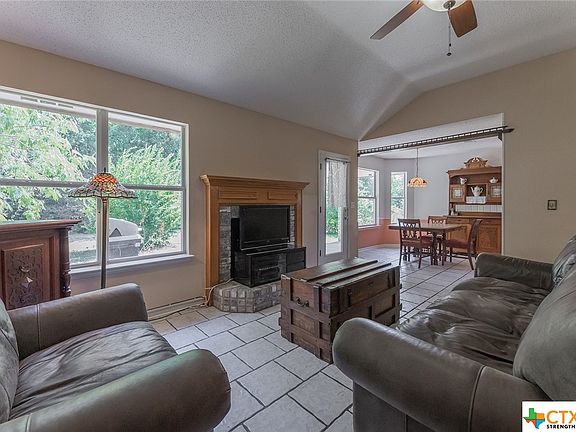 4th image of 1903 Ledgestone Dr