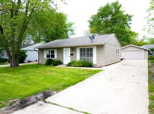 2321 Black Rd, Joliet, IL 60435